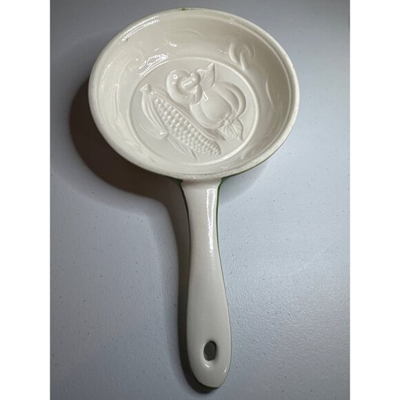 Gailstyn Sutton Towle Ceramic Wall Hanging Skillet 3D Veggies - Picture 4 of 5